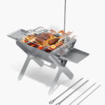 SS - 1 URBANGRILL + 2 FLAT & 2 ROUND SKEWERS + 1 BBQ GRATE + 1 LIGHT STAND + 2 SIDE TRAYS